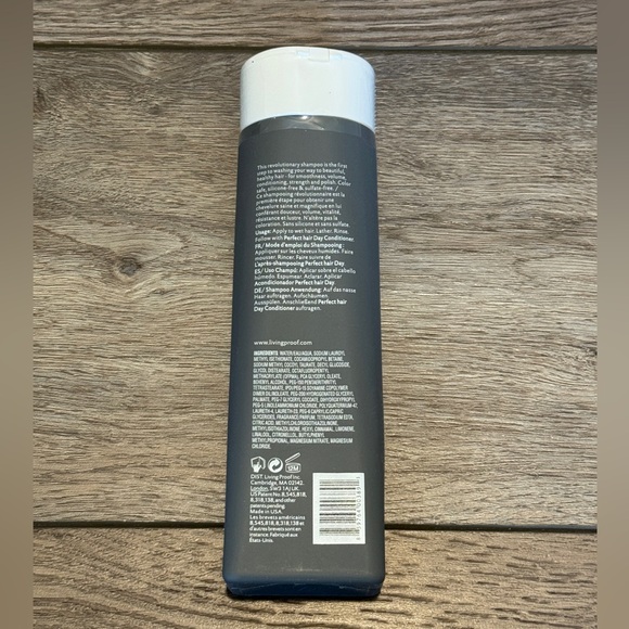 Living Proof Perfect Hair Day Shampoo, 8oz - Picture 2 of 16